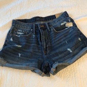 Sexy, short Mom Jean shorts